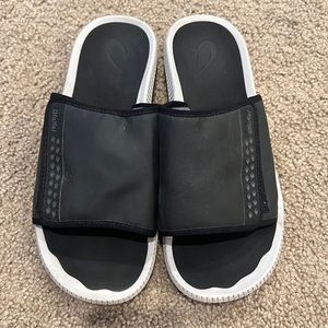 Olukai Nalu Slide Sandals - Size 12